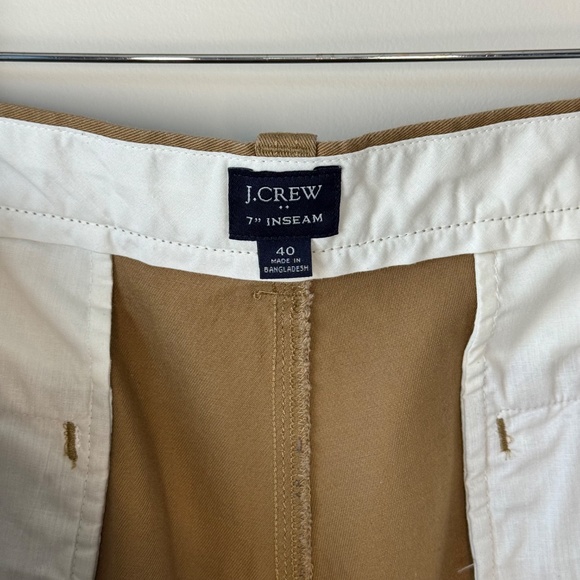J. Crew - Men's 7" flex chino short - Size 40 - Picture 3 of 4
